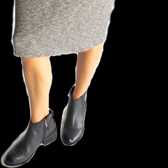 🐢 Salvia Glynda Gray/Taupe Snake Size 40 Euro 9-9.5 US. Like New! - Picture 4 of 16